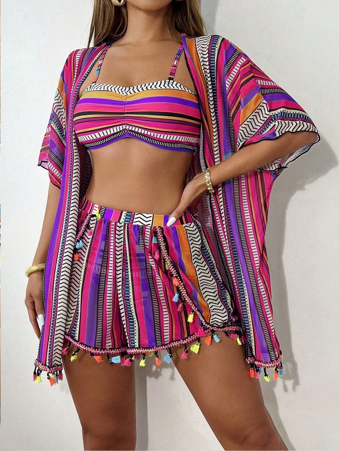 Conjunto Praia 4 Peças com Kimono – Estampa Geométrica Verão 2025